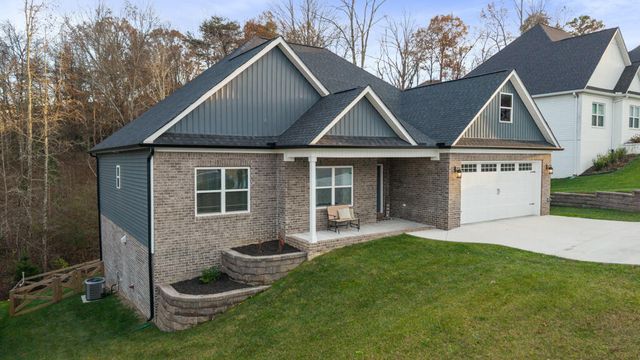 621 Sunset Valley Drive, Soddy Daisy, TN 37379
