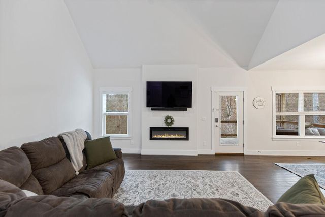 621 Sunset Valley Drive, Soddy Daisy, TN 37379