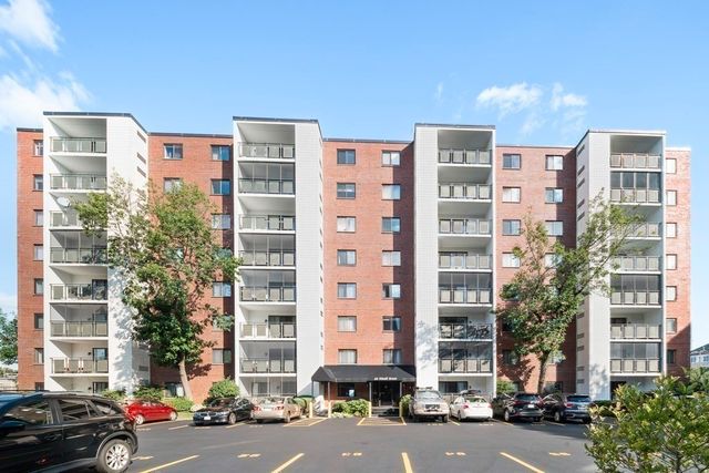 28 9th St 805, Medford, MA 02155