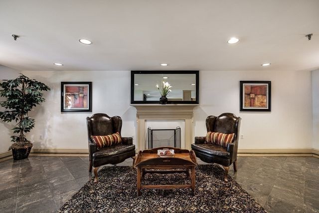 28 9th St 805, Medford, MA 02155