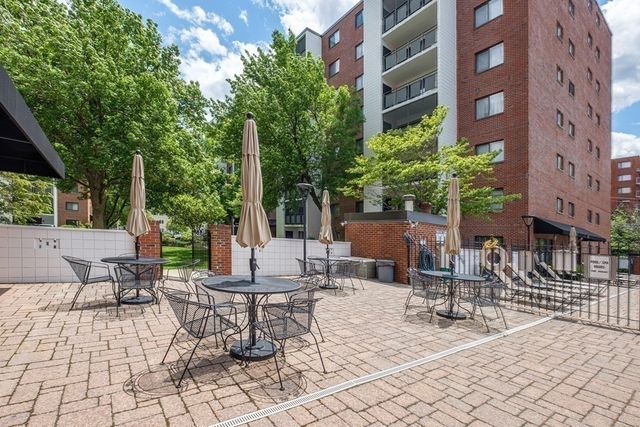 28 9th St 805, Medford, MA 02155
