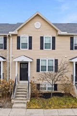 247 Oxford Oak Drive, Blacklick, OH 43004