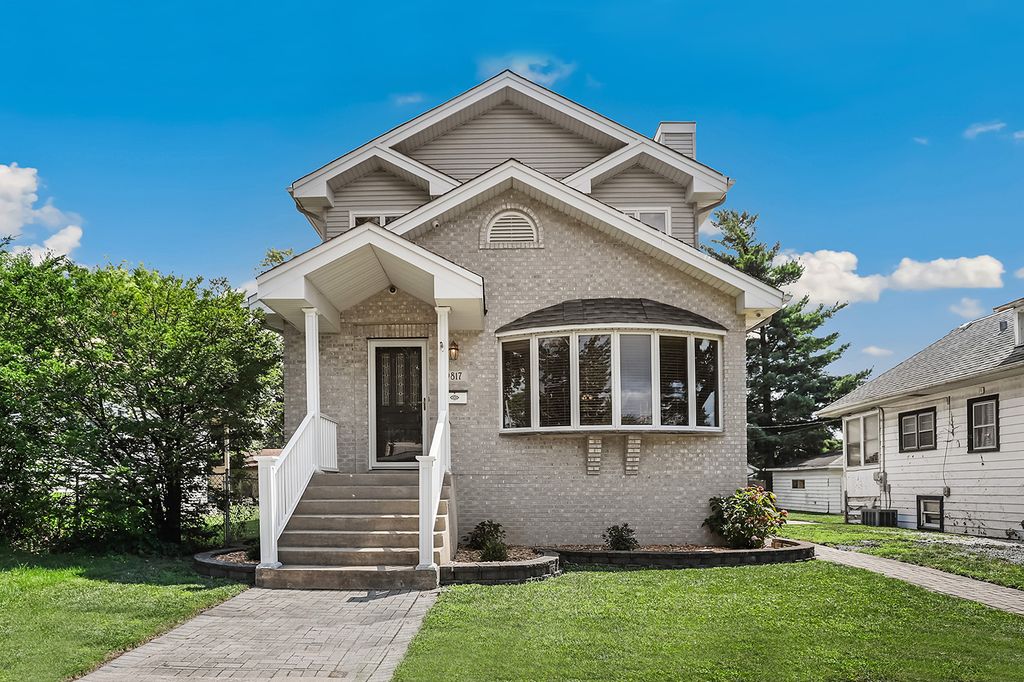 9817 Minnick Avenue, Oak Lawn, IL 60453 — exterior