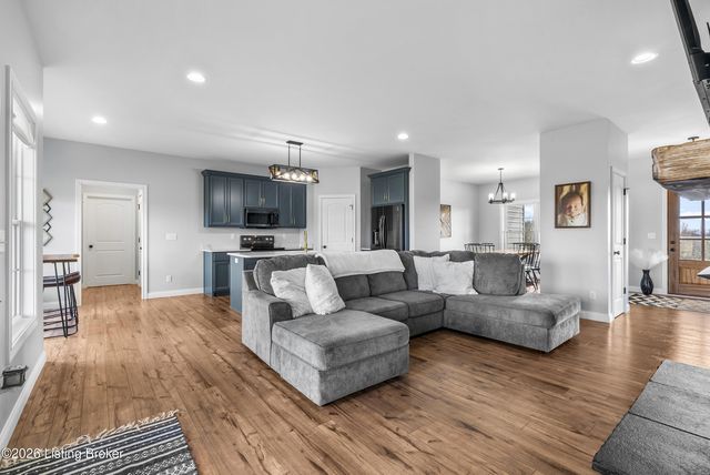 285 Easton Ln, Bloomfield, KY 40008