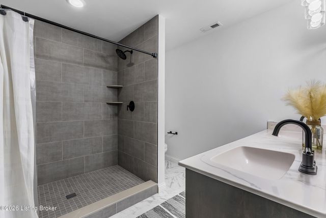 285 Easton Ln, Bloomfield, KY 40008