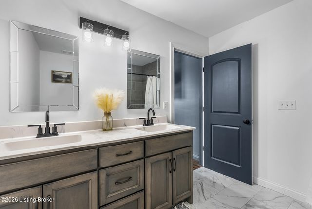 285 Easton Ln, Bloomfield, KY 40008