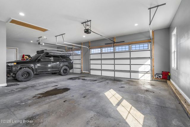 285 Easton Ln, Bloomfield, KY 40008