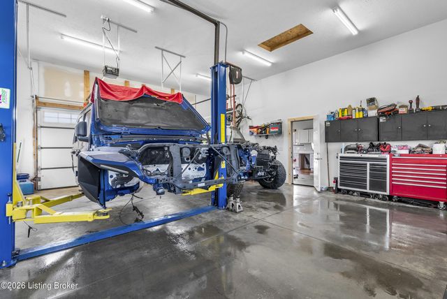 285 Easton Ln, Bloomfield, KY 40008