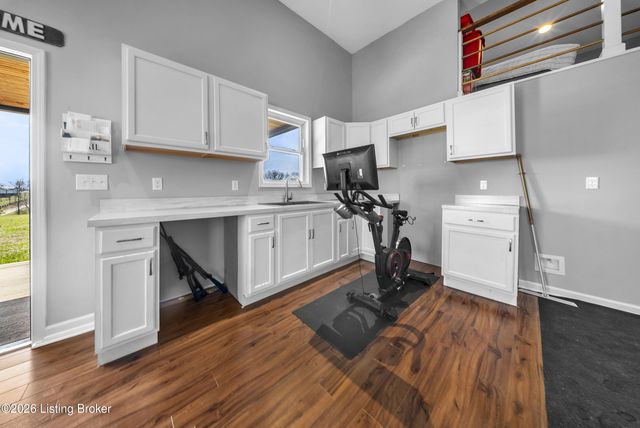 285 Easton Ln, Bloomfield, KY 40008