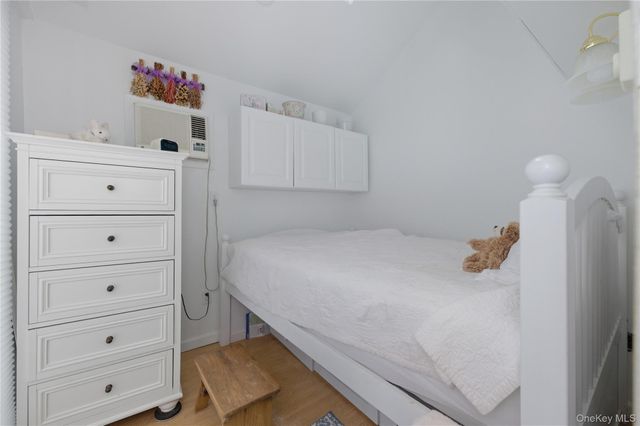 20 Bristol Street, Huntington, NY 11743