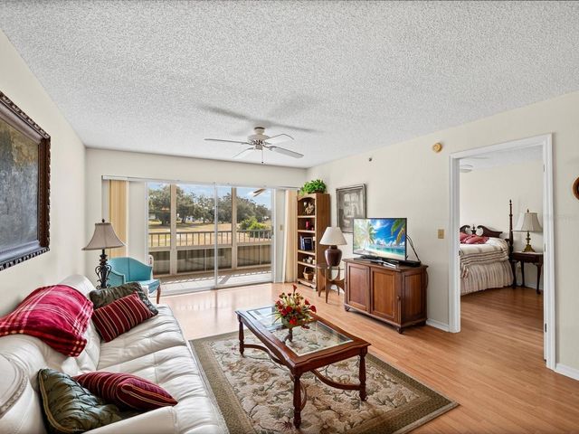 9461 HARBOR GREENS WAY 207, Seminole, FL 33776