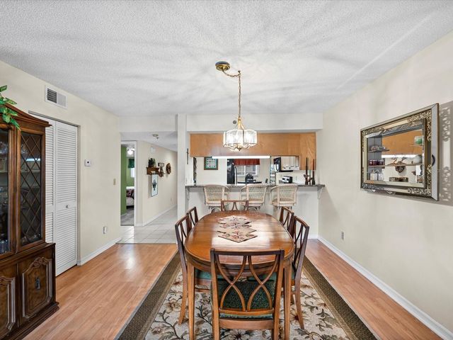 9461 HARBOR GREENS WAY 207, Seminole, FL 33776