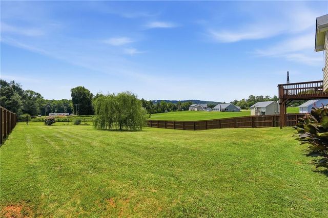 8241 Mountain Glen Drive, Clermont, GA 30527