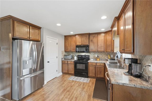8241 Mountain Glen Drive, Clermont, GA 30527