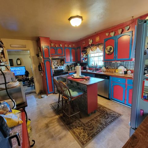 145 Whitten ST, Rocky Mount, VA 24151