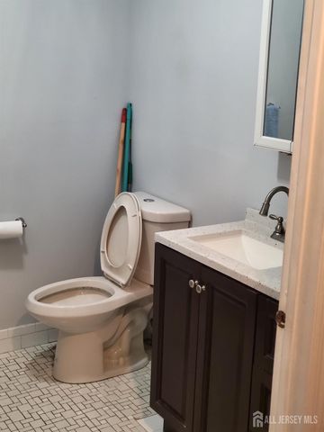 1002 Hidden Village Drive, Perth Amboy, NJ 08861