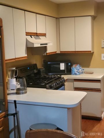 1002 Hidden Village Drive, Perth Amboy, NJ 08861