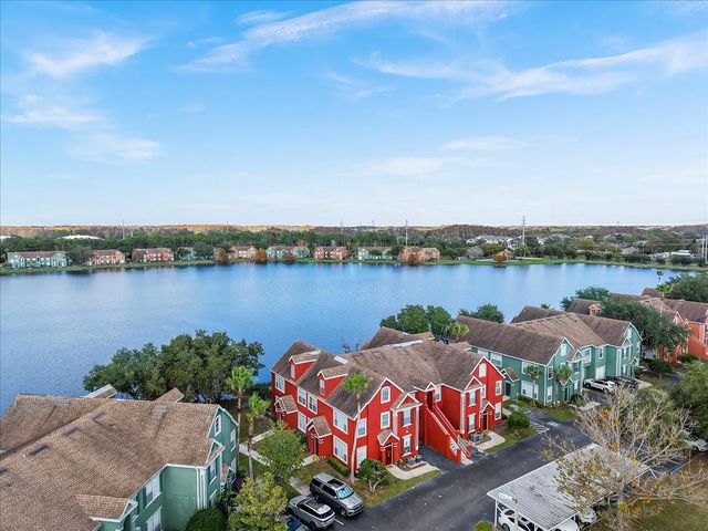 9628 LAKE CHASE ISLAND WAY, Tampa, FL 33626