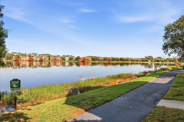 9628 LAKE CHASE ISLAND WAY, Tampa, FL 33626