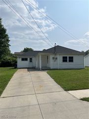 1908 Case Street, Twinsburg, OH 44087