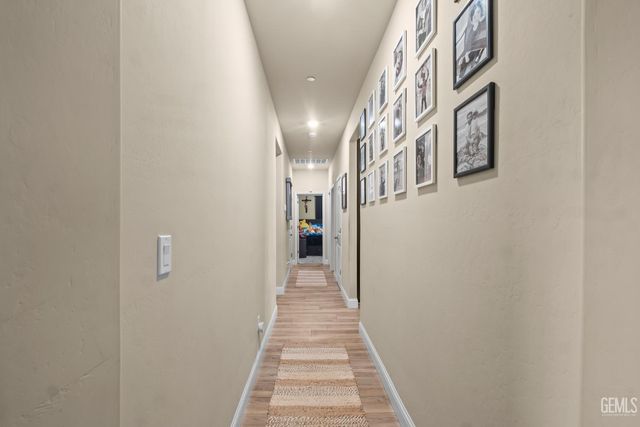 9426 Woodland Ridge Lane, Shafter, CA 93263