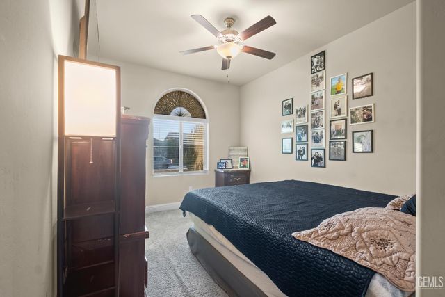 9426 Woodland Ridge Lane, Shafter, CA 93263