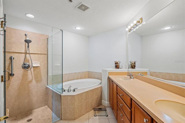 8227 MIRAMAR WAY 104, Lakewood Ranch, FL 34202