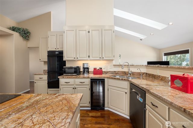 987 NW Camano Drive, Camano Island, WA 98282