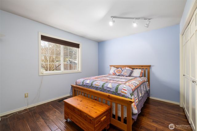 987 NW Camano Drive, Camano Island, WA 98282