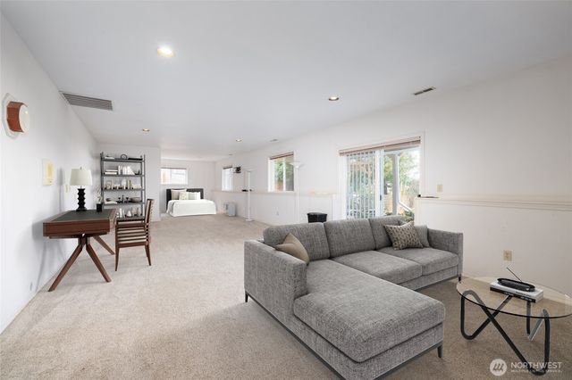 987 NW Camano Drive, Camano Island, WA 98282