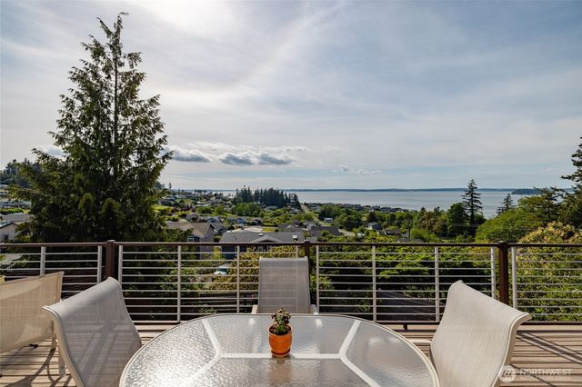 987 NW Camano Drive, Camano Island, WA 98282