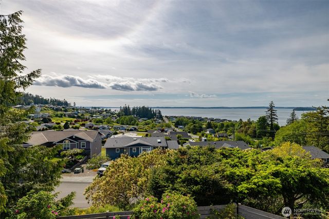987 NW Camano Drive, Camano Island, WA 98282
