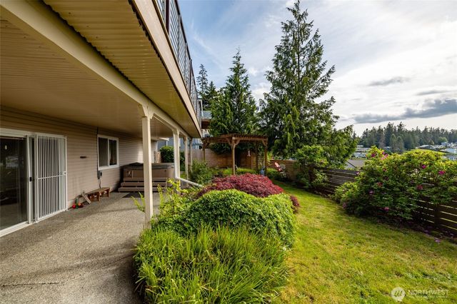 987 NW Camano Drive, Camano Island, WA 98282