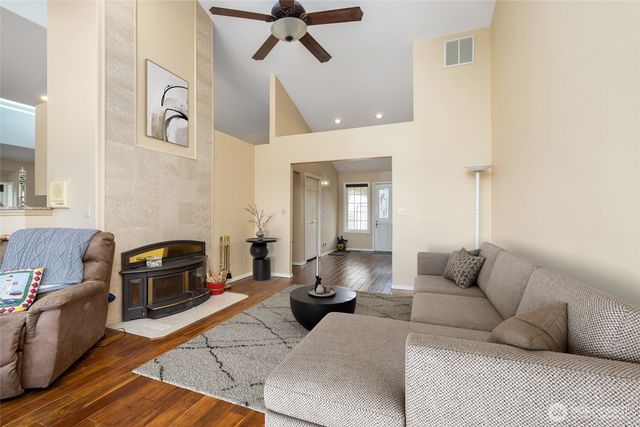 987 NW Camano Drive, Camano Island, WA 98282