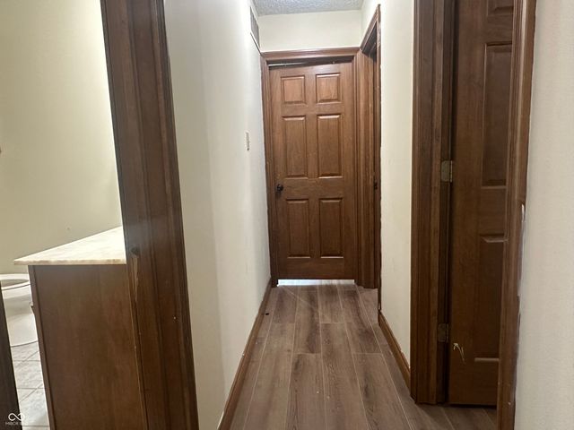 1225 Apple Valley Road, Greenwood, IN 46142