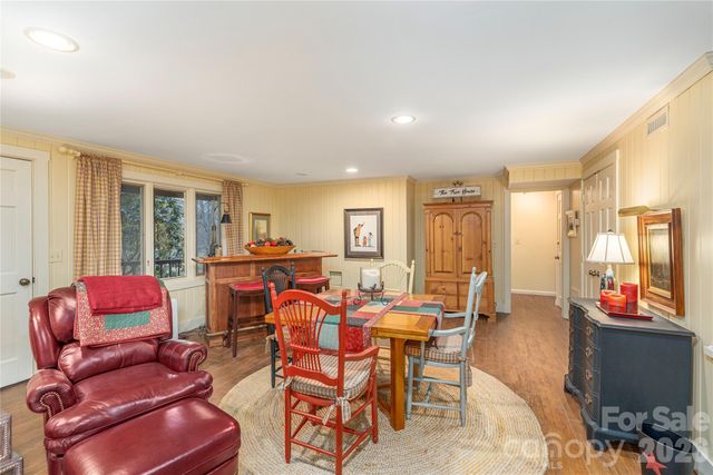 38 Laurelwood Lane, Waynesville, NC 28786