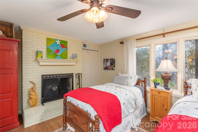 38 Laurelwood Lane, Waynesville, NC 28786