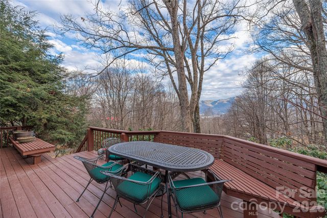 38 Laurelwood Lane, Waynesville, NC 28786