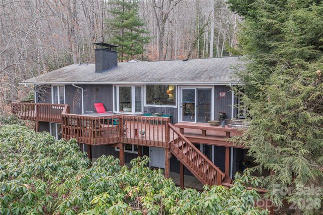 38 Laurelwood Lane, Waynesville, NC 28786