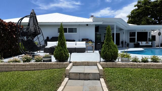 1201 SW 25TH Avenue, Boynton Beach, FL 33426