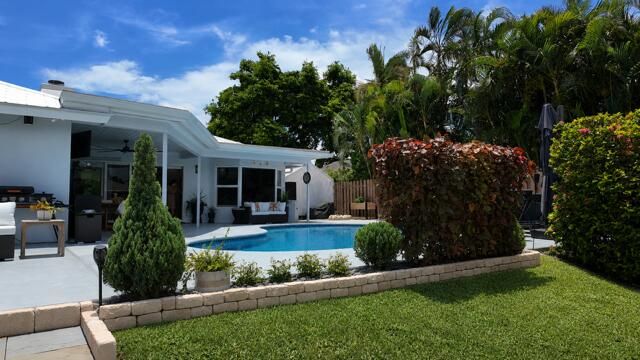1201 SW 25TH Avenue, Boynton Beach, FL 33426