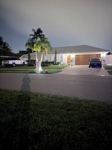 1201 SW 25TH Avenue, Boynton Beach, FL 33426