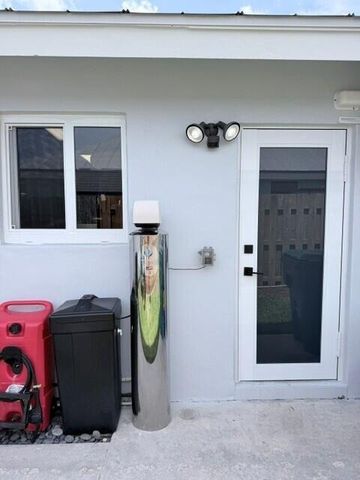 1201 SW 25TH Avenue, Boynton Beach, FL 33426