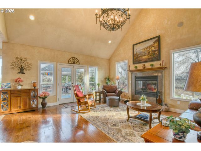 370 RILEY Ln, Adams, OR 97810