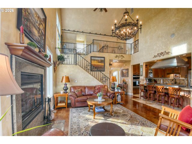 370 RILEY Ln, Adams, OR 97810