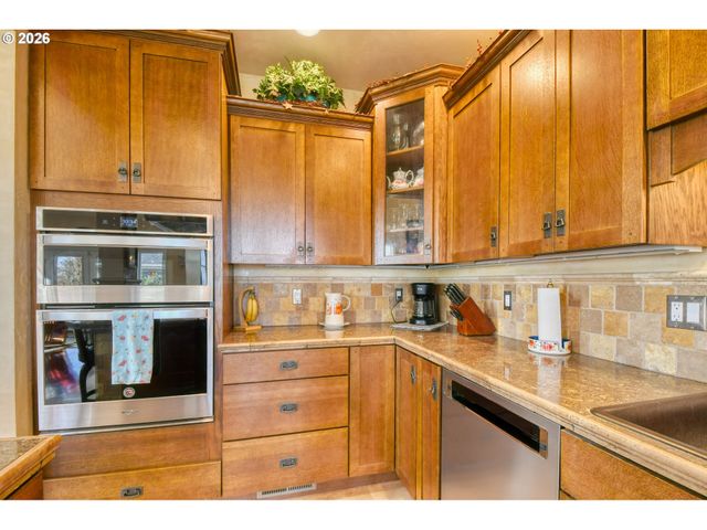 370 RILEY Ln, Adams, OR 97810