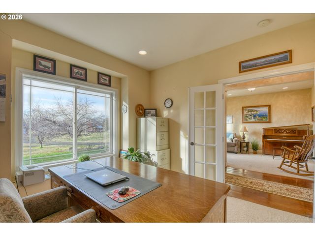 370 RILEY Ln, Adams, OR 97810