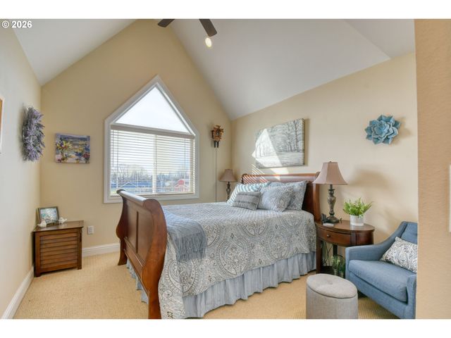 370 RILEY Ln, Adams, OR 97810