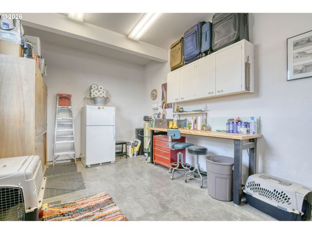 370 RILEY Ln, Adams, OR 97810