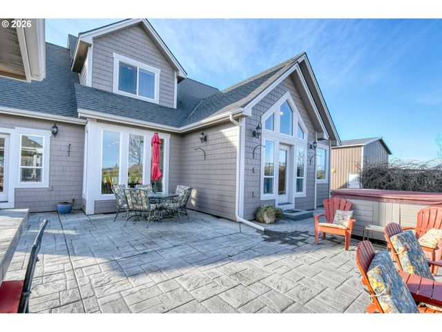 370 RILEY Ln, Adams, OR 97810